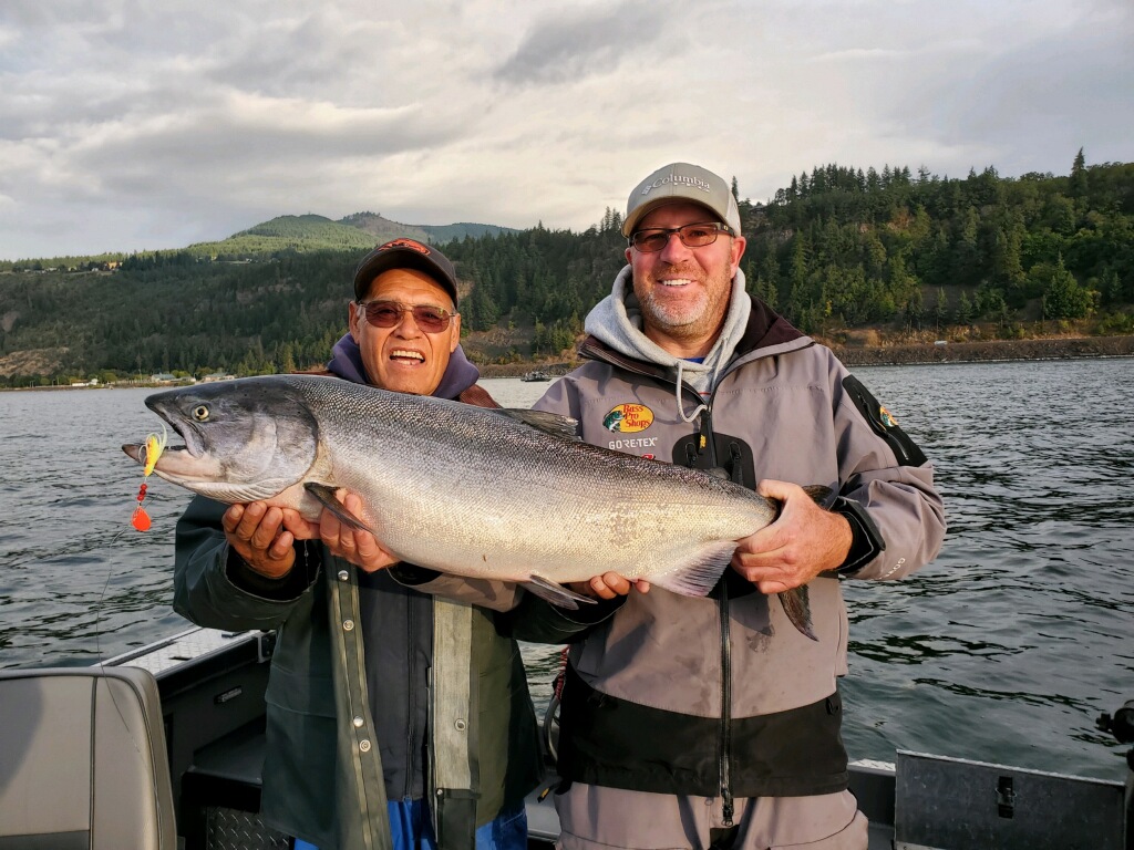 2019 Columbia River Fishing Report - The Lunkers Guide